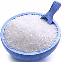 bowl-of-epsom-salt-with-scoop